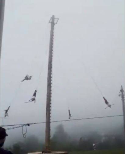 Volador de Papantla cae de 20 metros de altura en Hidalgo