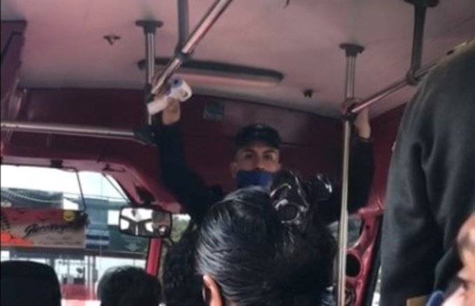 Policías informan medidas contra Covid-19 en 