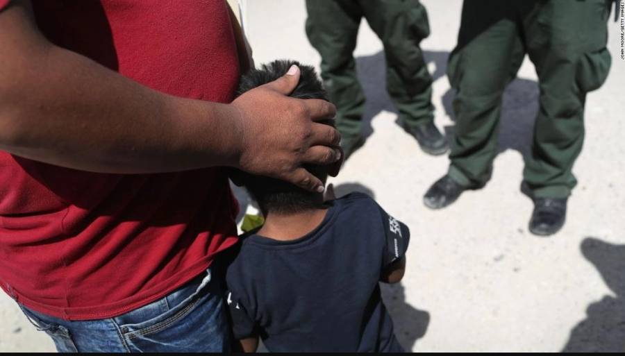Padres de 545 niños separados en la frontera se encuentran ilocalizables