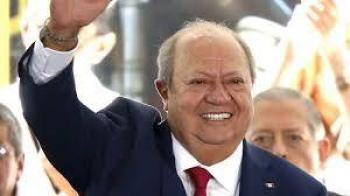 Cesan a funcionario que comi&oacute; con Romero Deschamps