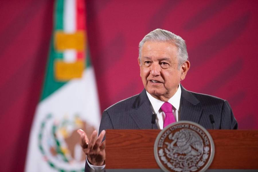 AMLO publica decreto para que playas sean de libre acceso