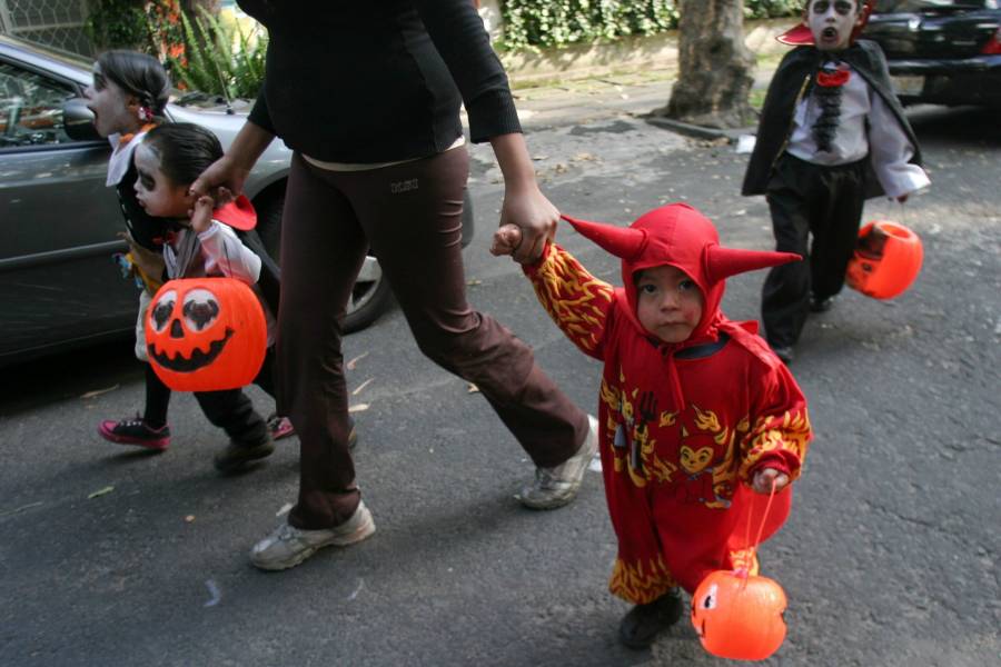 En Neza los ni&ntilde;os no podr&aacute;n pedir 'calaverita'