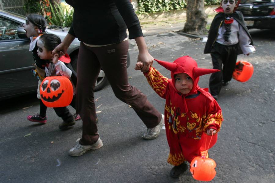 En Neza los niños no podrán pedir 'calaverita'