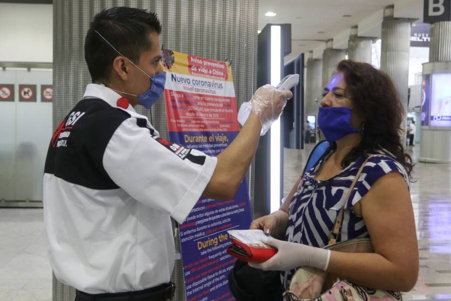Alto riesgo en viajes al extranjero, alerta SSa