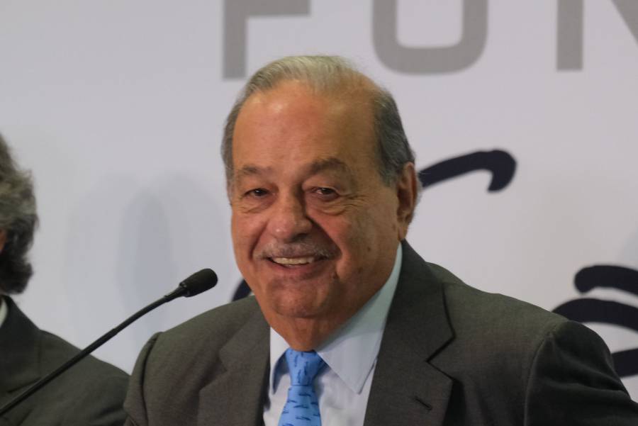 Opositores ofrecieron a Slim candidatura: AMLO