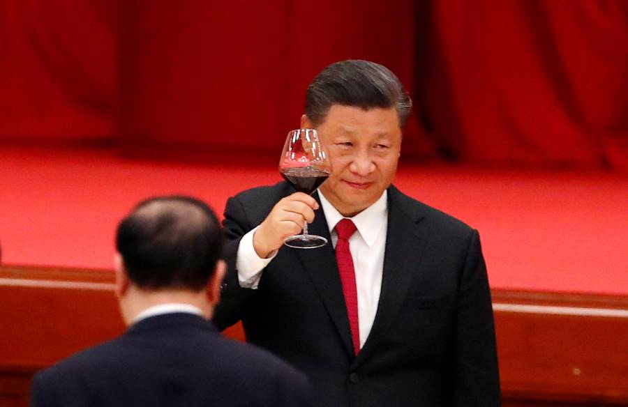 En aniversario de guerra, Xi dice intereses de China no se verán socavados