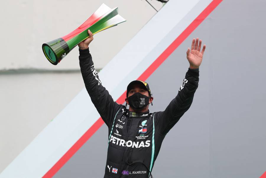 Lewis Hamilton bate récord de Michael Schumacher y hace historia en la F1