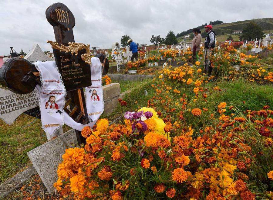 Conoce los estados que cerrarán sus panteones en Día de Muertos por Covid-19