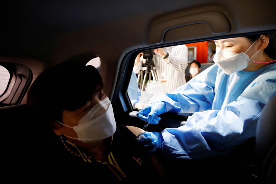 Corea del Sur pide a ciudadanos vacunarse contra influenza en medio de temores