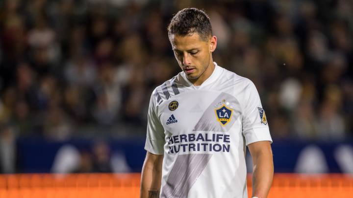 El Chicharito paga 17 mil pesos por sesión motivacional de Diego Dreyfus