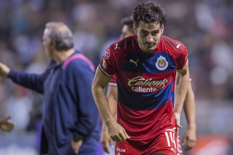 Antonio Briseño de Chivas, positivo a COVID-19