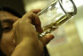 Incrementa 250% el consumo de alcohol en j&oacute;venes mexicanos durante confinamiento