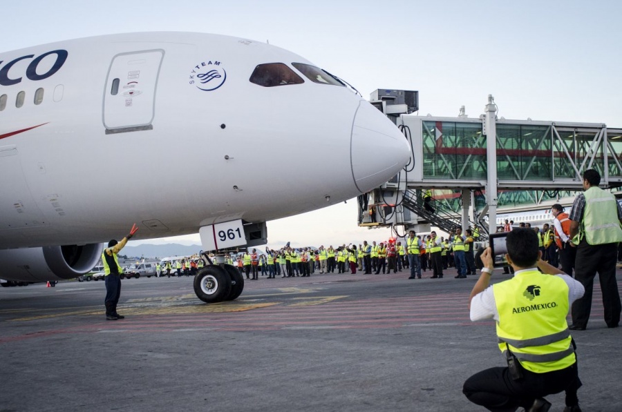 Aeroméxico tiene 90 días más para responder a sindicatos