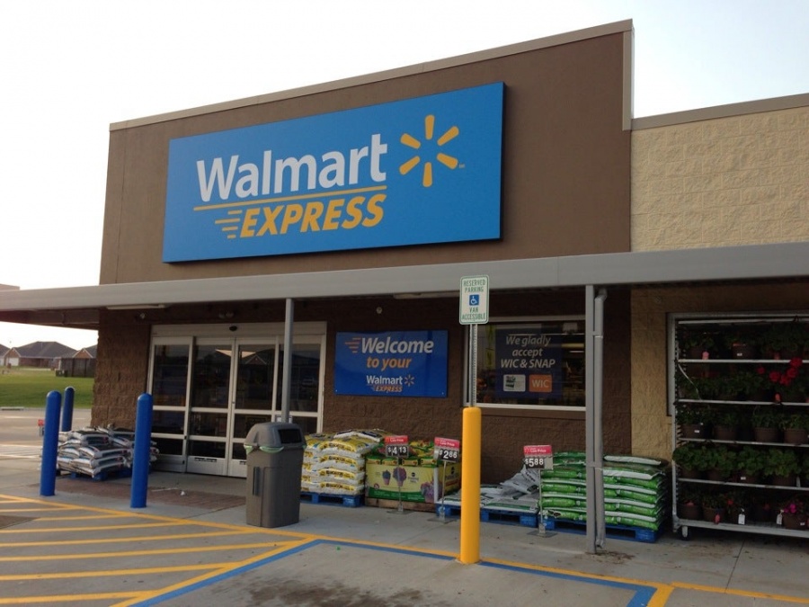 Walmart lanza formato Express y cerrará Superama