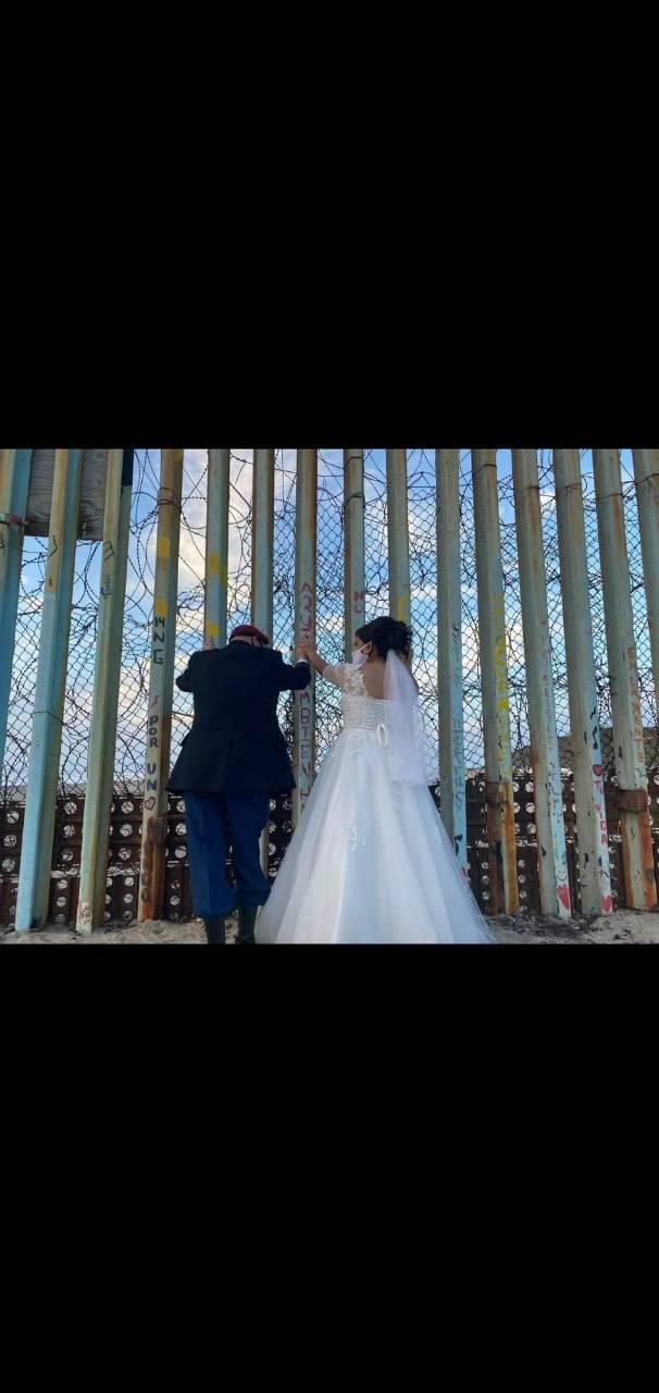 EL AMOR EN TIEMPOS DE DEPORTACIONES Y ELECCIONES EN EL MURO DE TRUMP