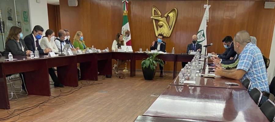 Anuncian creación de red de abasto de medicamentos oncológicos