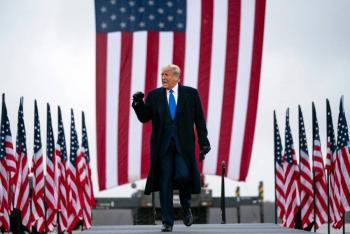 Trump escribe tweet en espa&ntilde;ol para realizar promesa a hispanoamericanos