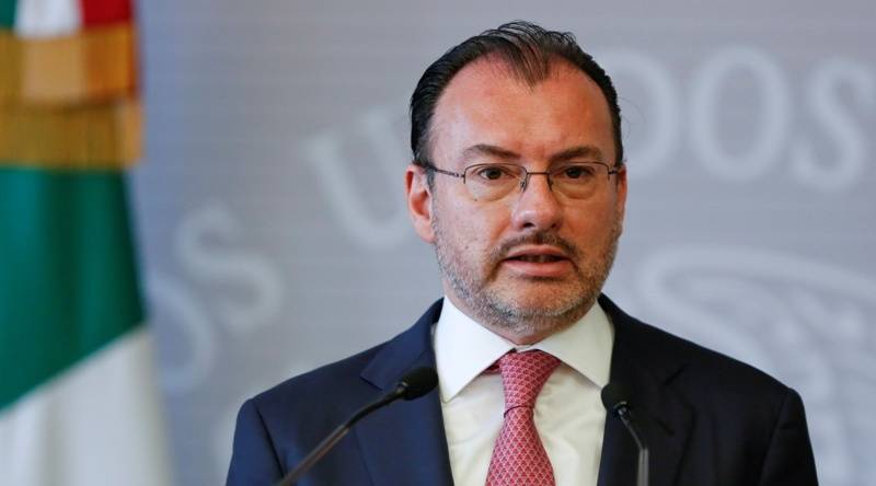 La FGR habría solicitado orden de aprehension contra Videgaray