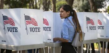 En Florida latinos que simpatizan con Donald Trump se movilizaron contra el comunismo