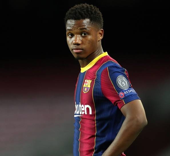 Ansu Fati causa baja con el Barcelona por cuatro meses