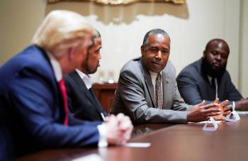 Ben Carson, secretario de Vivienda de EEUU, dio positivo a Covid-19