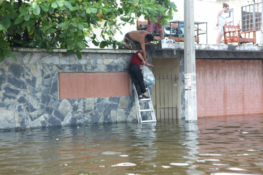 TABASCO EN ALERTA AHORA POR DESBORDAMIENTO DEL RIO GRIJALVA