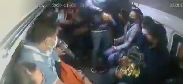 VIDEO: Así fue el asalto a pasajeros de combi en la México-Puebla