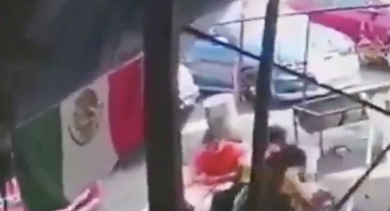 Video: Sujeto armado le dispara a tres comensales en Tlalpan