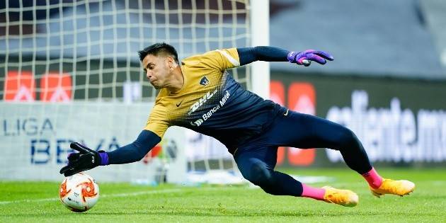 Pumas anuncia baja de Alfredo Talavera