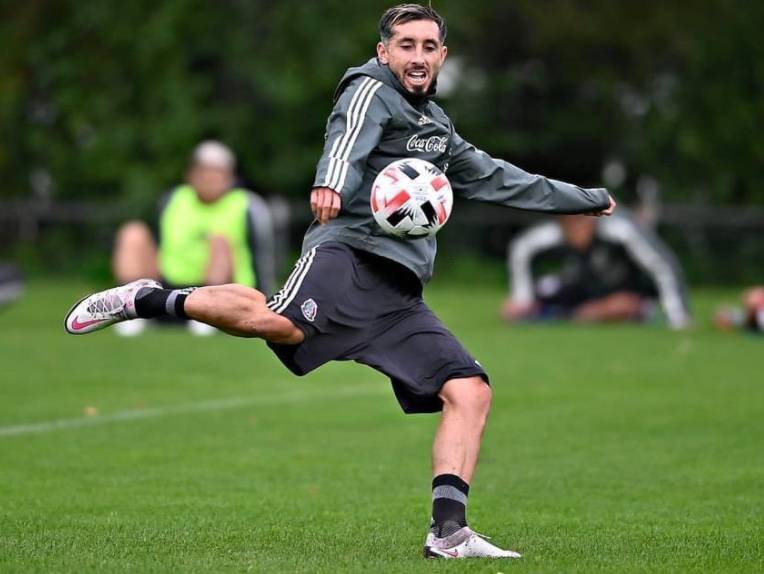 Héctor Herrera se pierde duelo ante Japón por lesión