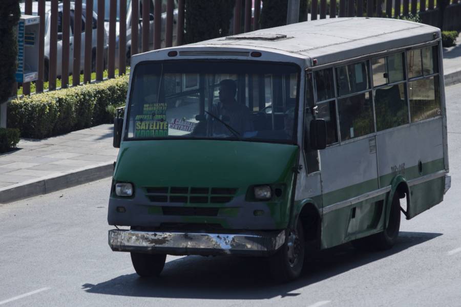 Choferes de CDMX exigen subir la tarifa del transporte público