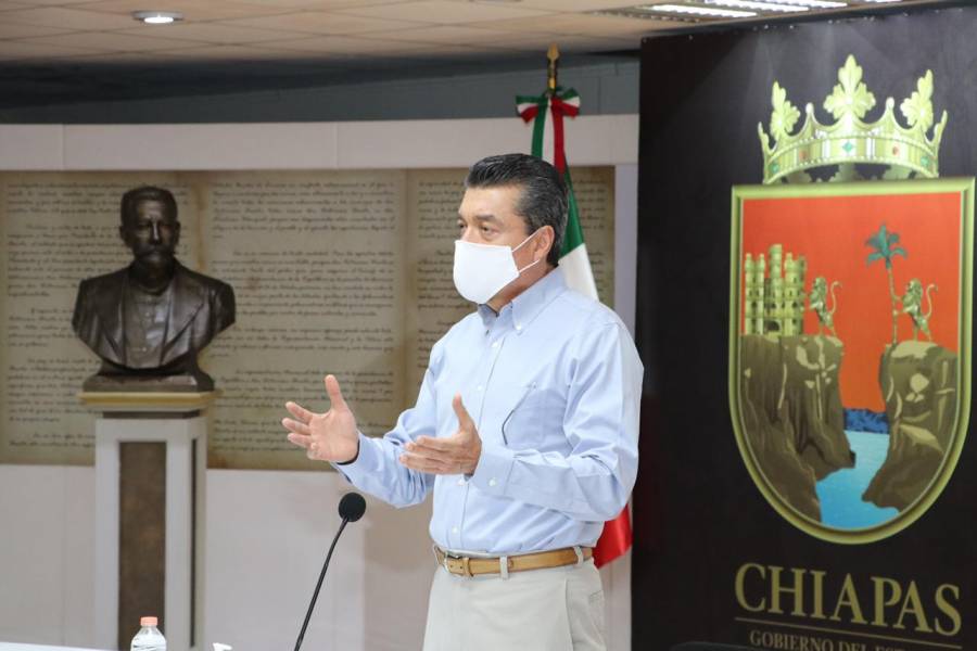 Rutilio Escand&oacute;n reconoce solidaridad del pueblo ante contingencias por lluvias