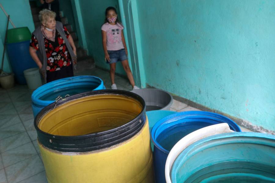 Mexicanos sin agua, más expuestos a Covid