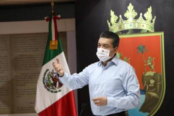 Rutilio Escand&oacute;n pide a chiapanecos trasladarse albergues para protegerse de lluvias
