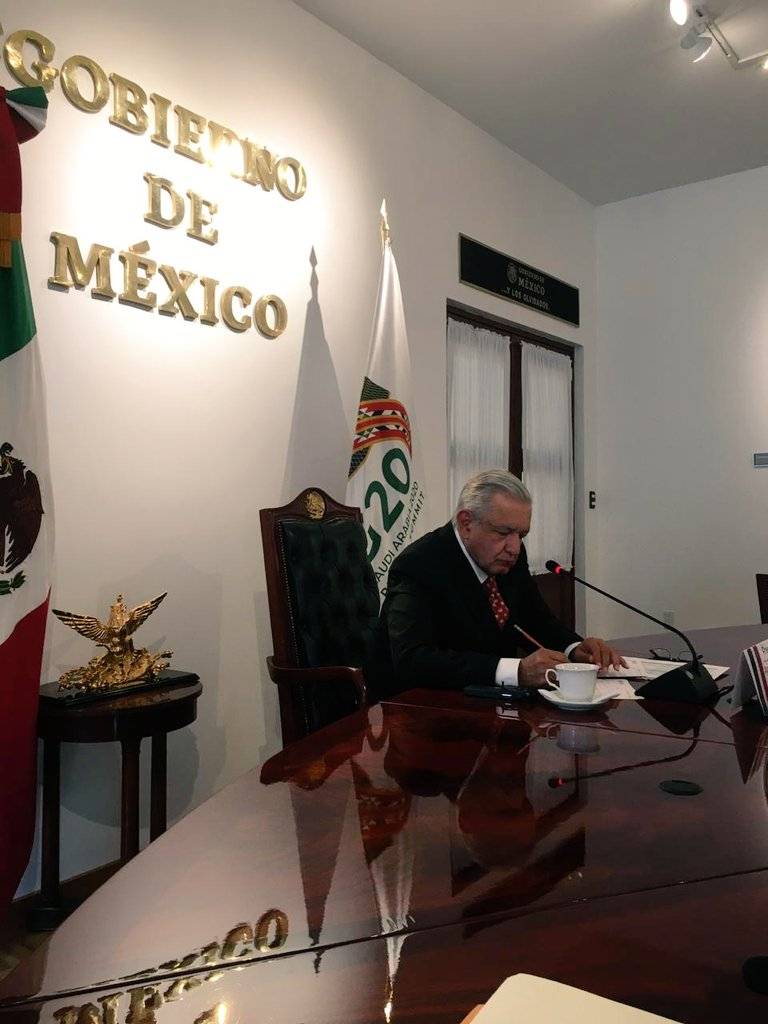 AMLO: ”Servicios de Salud es un derecho que el Estado debe ofrecer sin lucro”