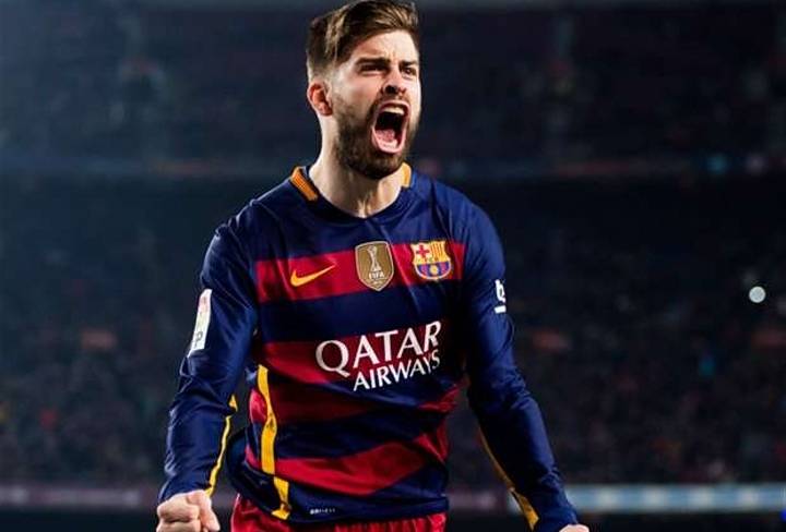 Gerard Piqué fue captado negando una fotografía a niños