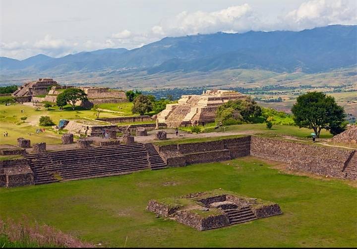 Reabren zona arqueológica de Monte Albán en Oaxaca con aforo limitado