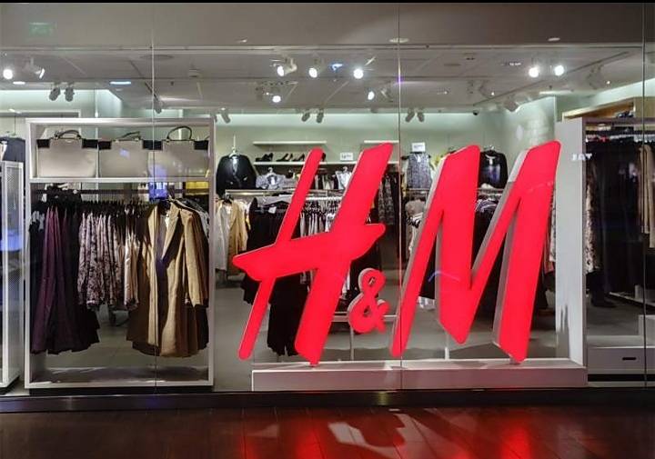 H&M comenzará con el reciclaje a escala de tejidos mixtos