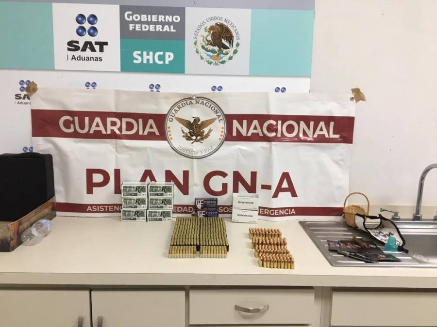 Guardia Nacional y Aduanas aseguran cartuchos útiles