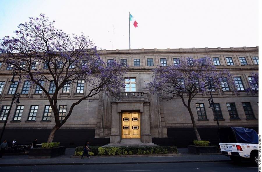 SCJN recibe nueva solicitud para juzgar a expresidentes y otra para revertir extinción de fideicomisos