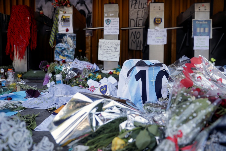 Imputan a m&eacute;dico de Maradona  por homicidio culposo
