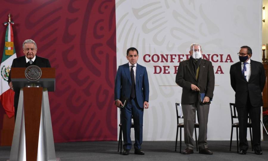 AMLO asegura que no hay riesgo de saturación hospitalaria en CDMX