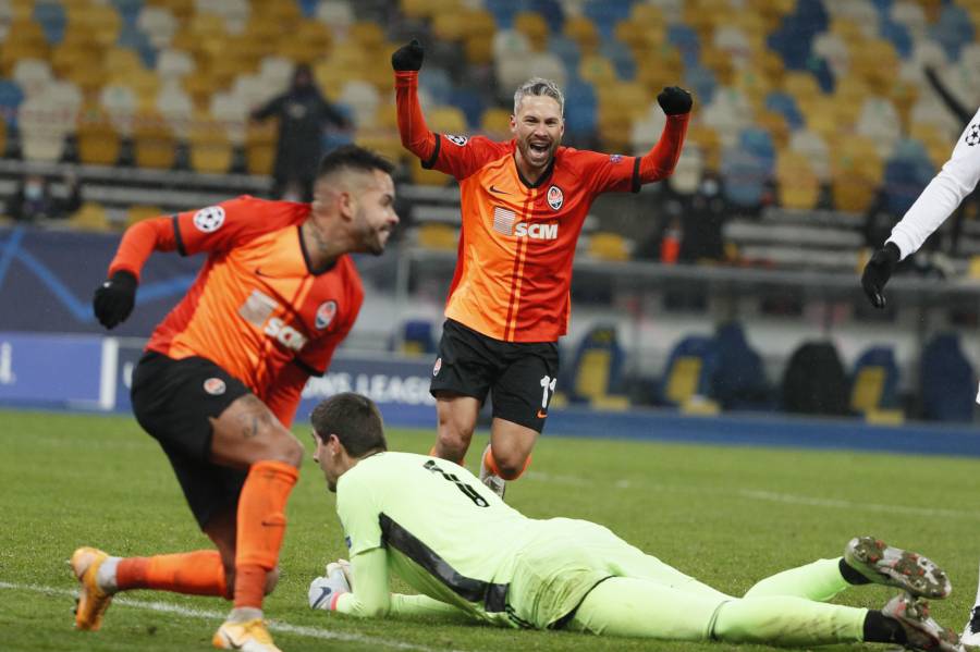 Shakhtar doblega al Real Madrid y lo deja al borde de la eliminación en Champions