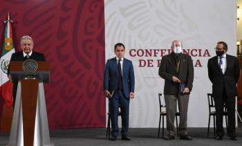 AMLO asegura que no hay riesgo de saturaci&oacute;n hospitalaria en CDMX