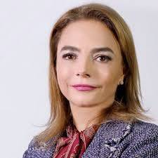 ¿Quién es ella?