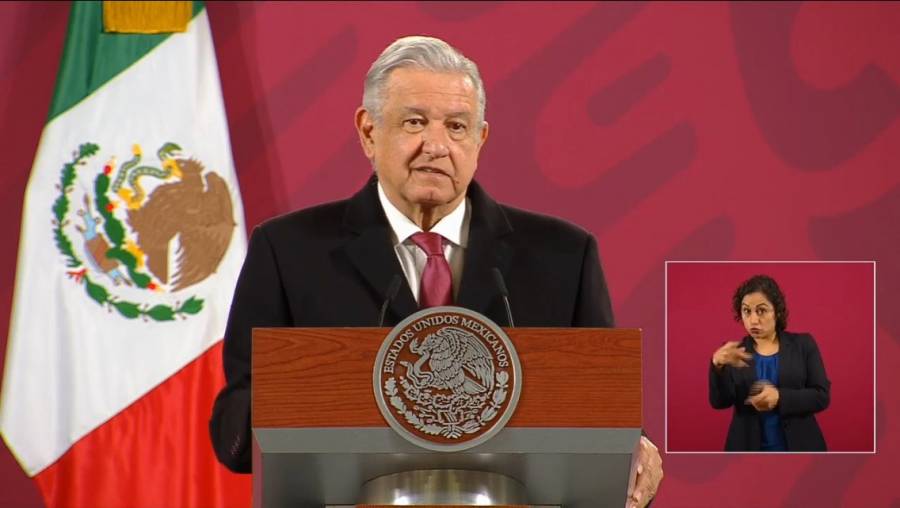 Sí es primero personal médico, al Presidente no le toca, dice AMLO sobre vacunación