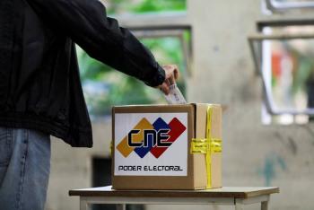 Venezuela celebra elecciones parlamentarias en medio de cr&iacute;ticas de fraude