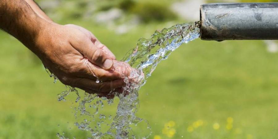 Cotiza el agua en el mercado de futuros de Wall Street