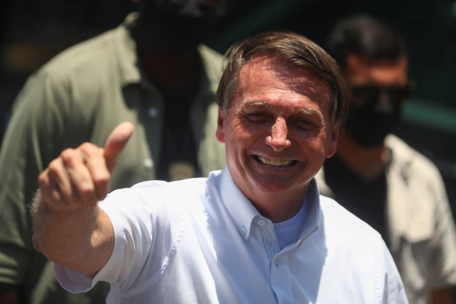 Brasil ofrecerá a todos la vacuna contra el COVID-19 sin costo: Bolsonaro