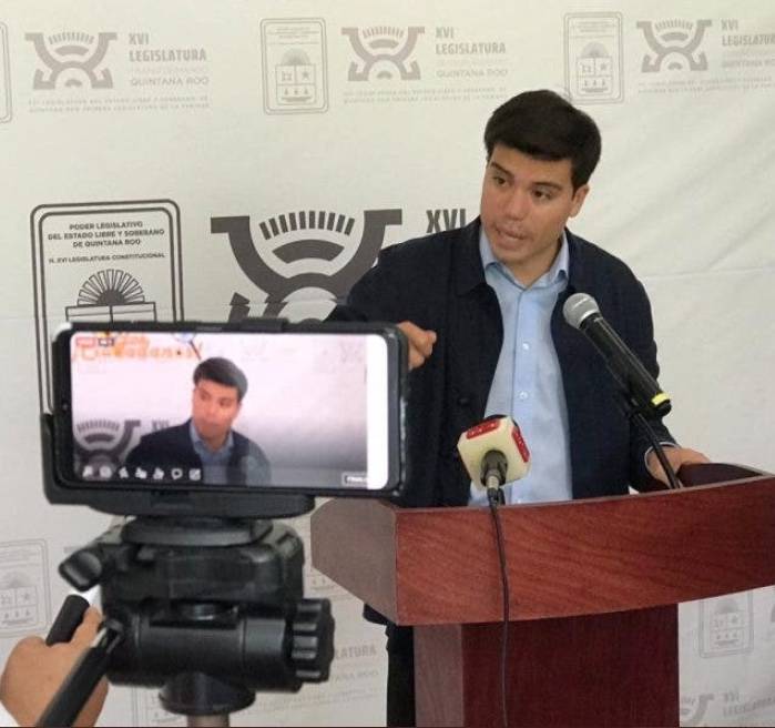 Diputado del PVEM en Quintana Roo, presenta denuncia ante FGR por narcomensaje